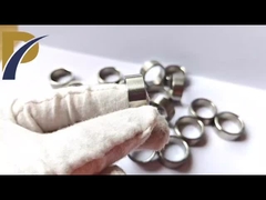 Op maat gemaakte RO5200 R05252 Pure Tantalum Rings Titanium Ring Zirconium ring